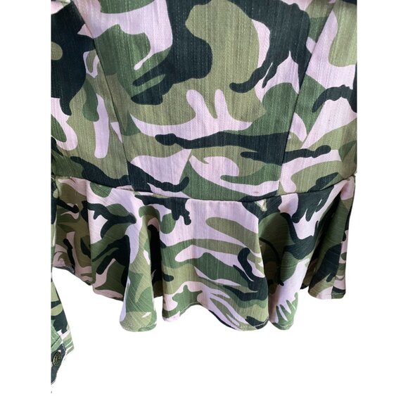 Kroix Womens Size Small Camo Ruffle Shoulder Flare Hem Full Zip Jacket Coat y2k - Picture 5 of 6